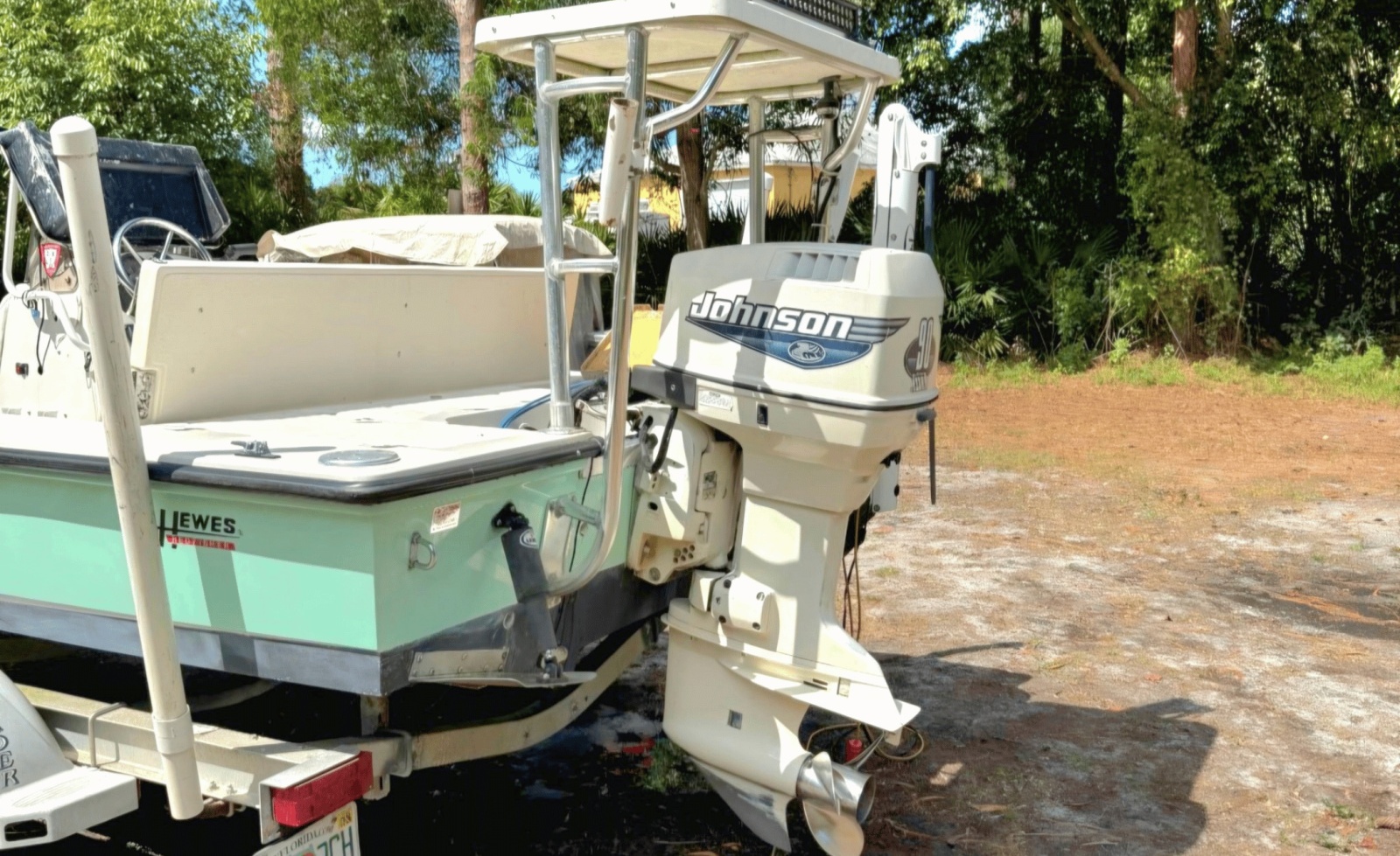 2001 Hewes Redfisher