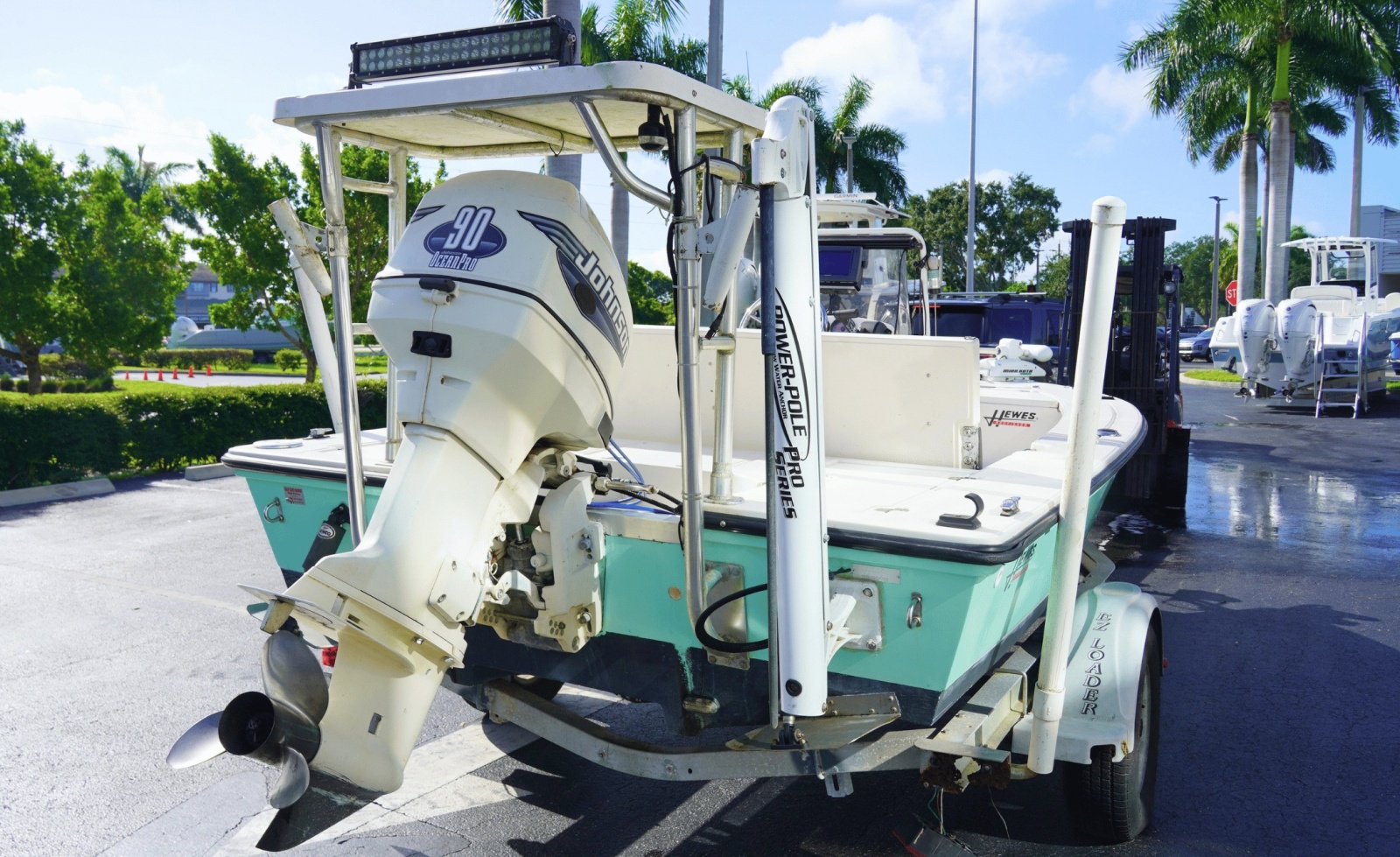 2001 Hewes Redfisher