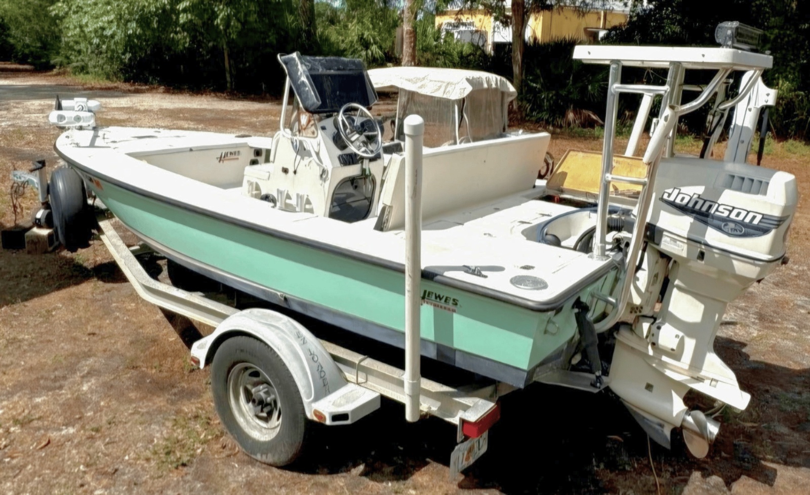 2001 Hewes Redfisher