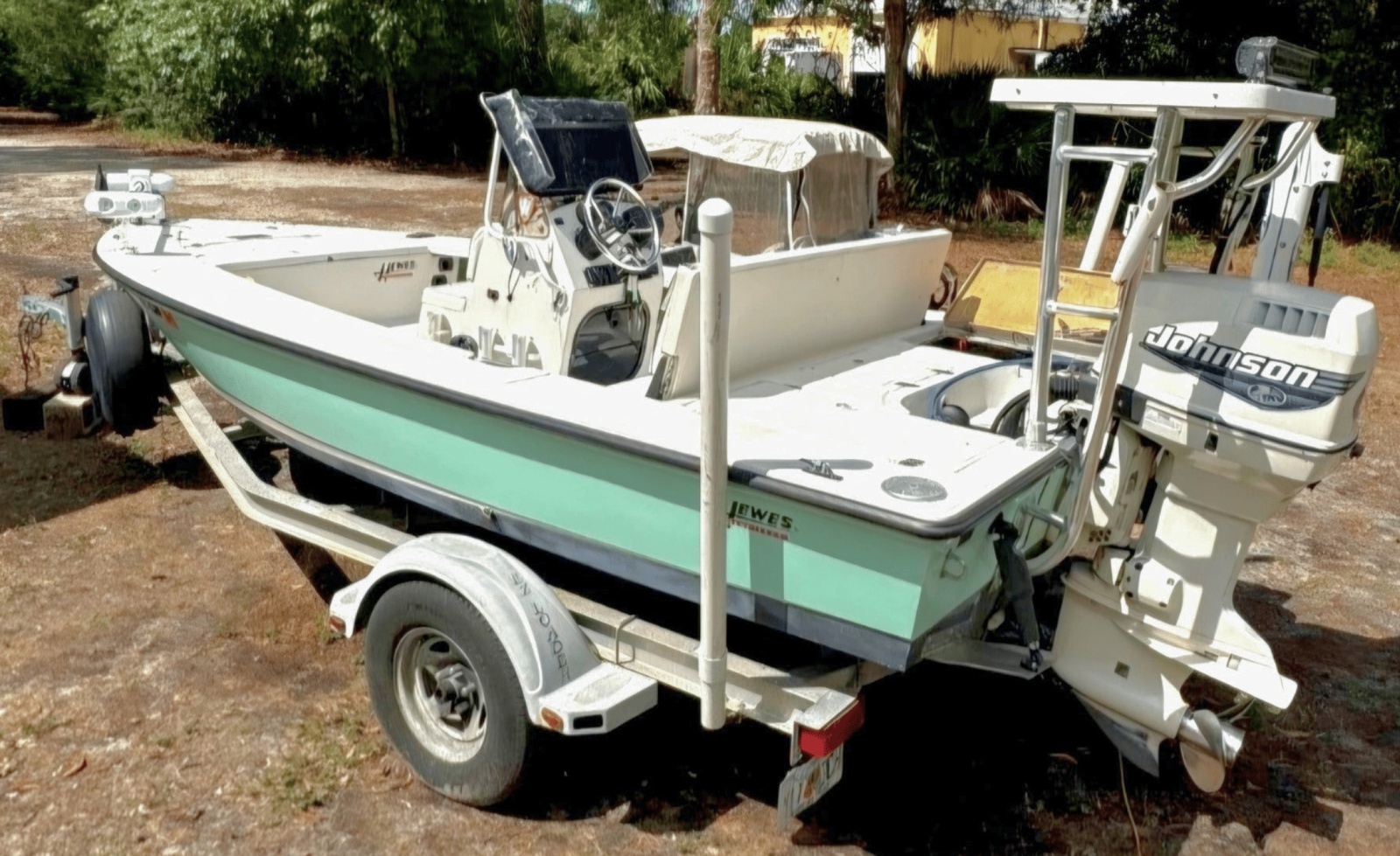 2001 Hewes Redfisher