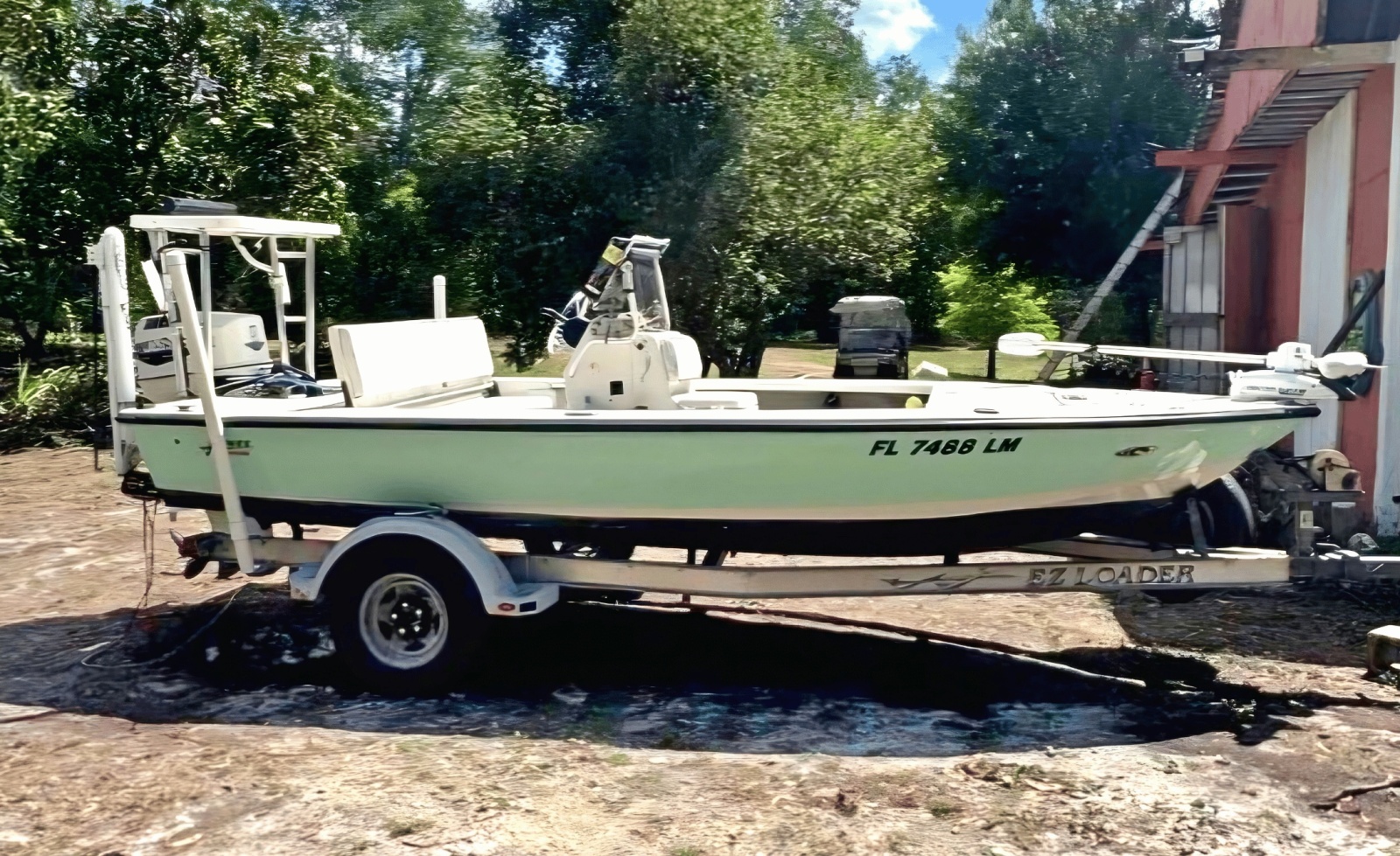 2001 Hewes Redfisher