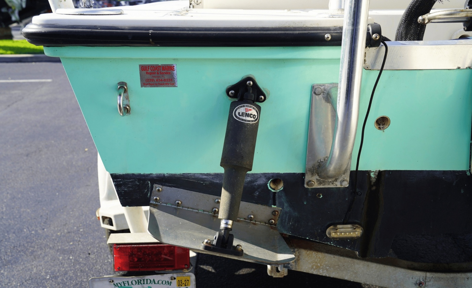 2001 Hewes Redfisher