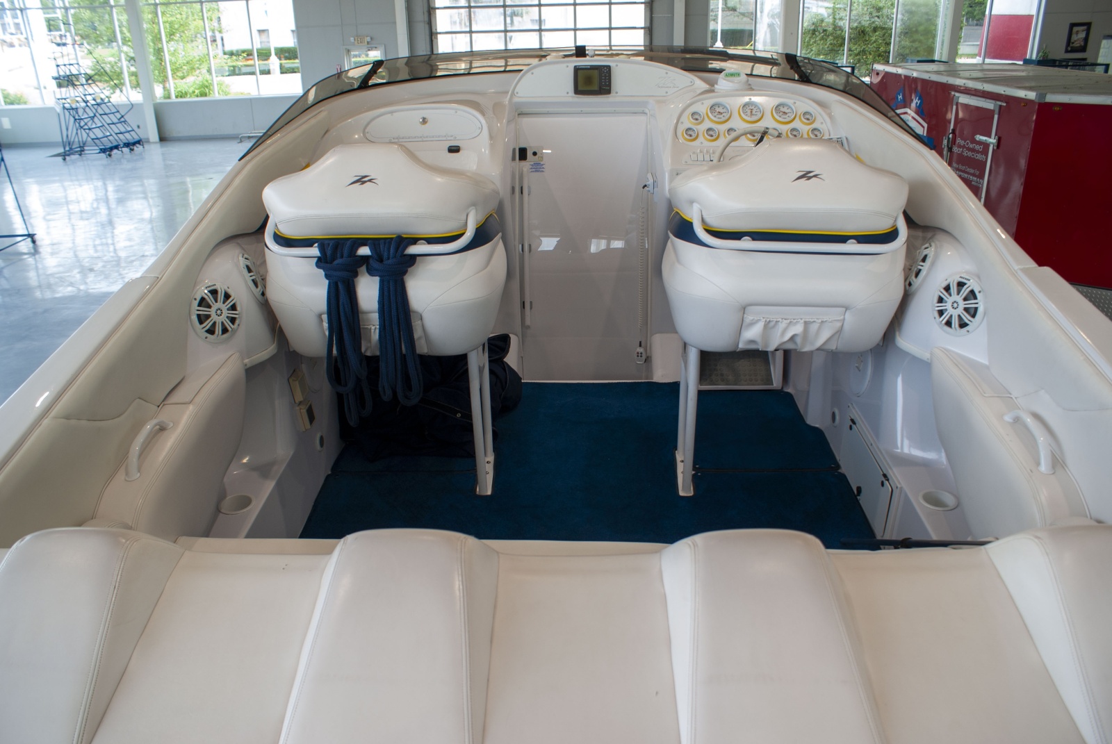 2004 Donzi 38 ZX