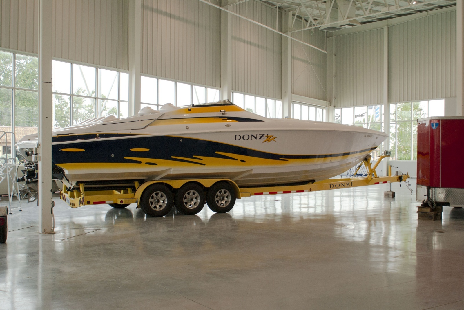 2004 Donzi 38 ZX