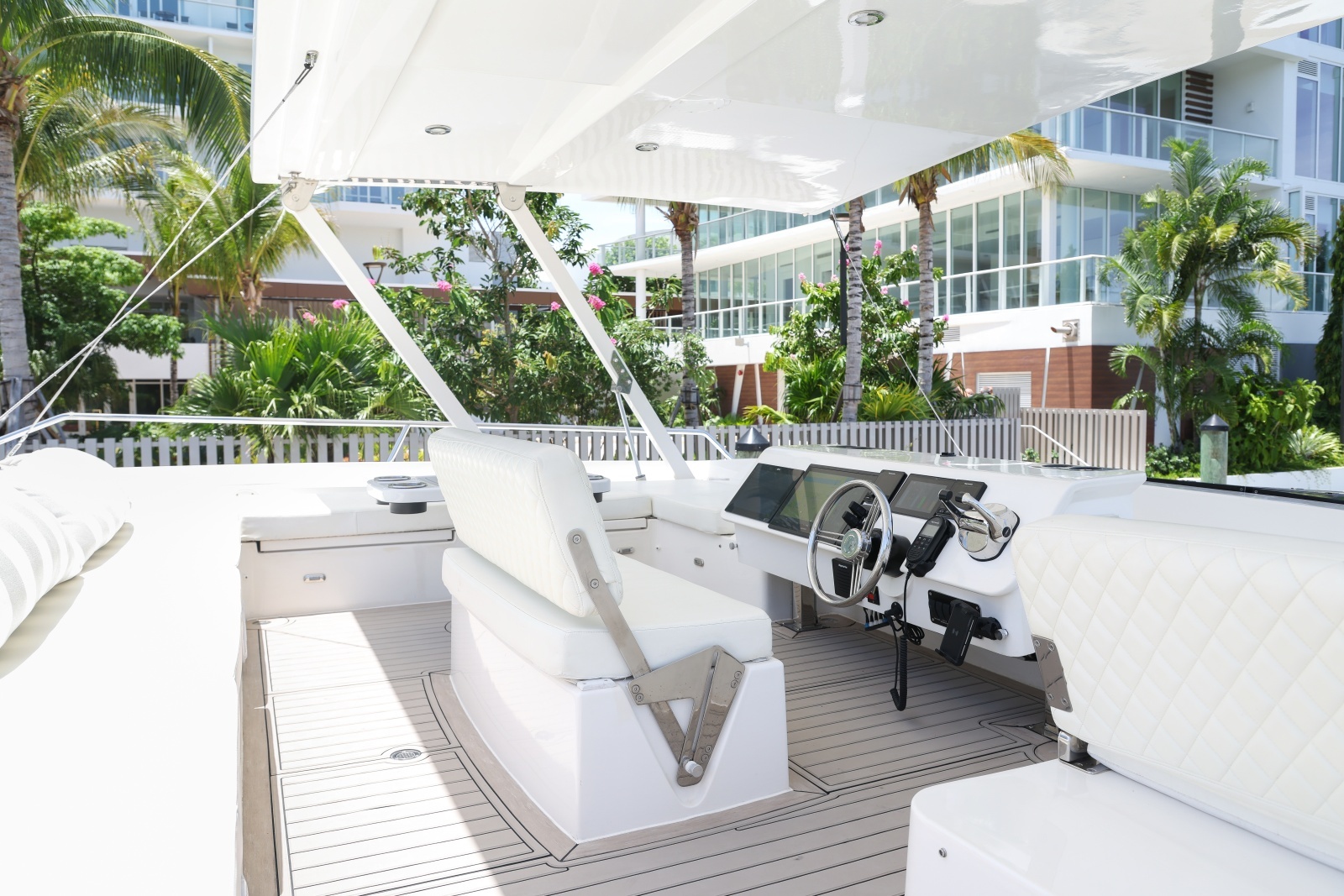 2019 Silent-Yachts 