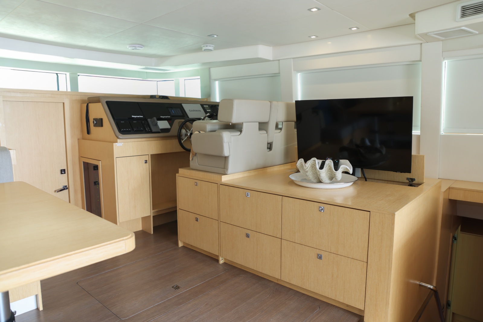 2019 Silent-Yachts 