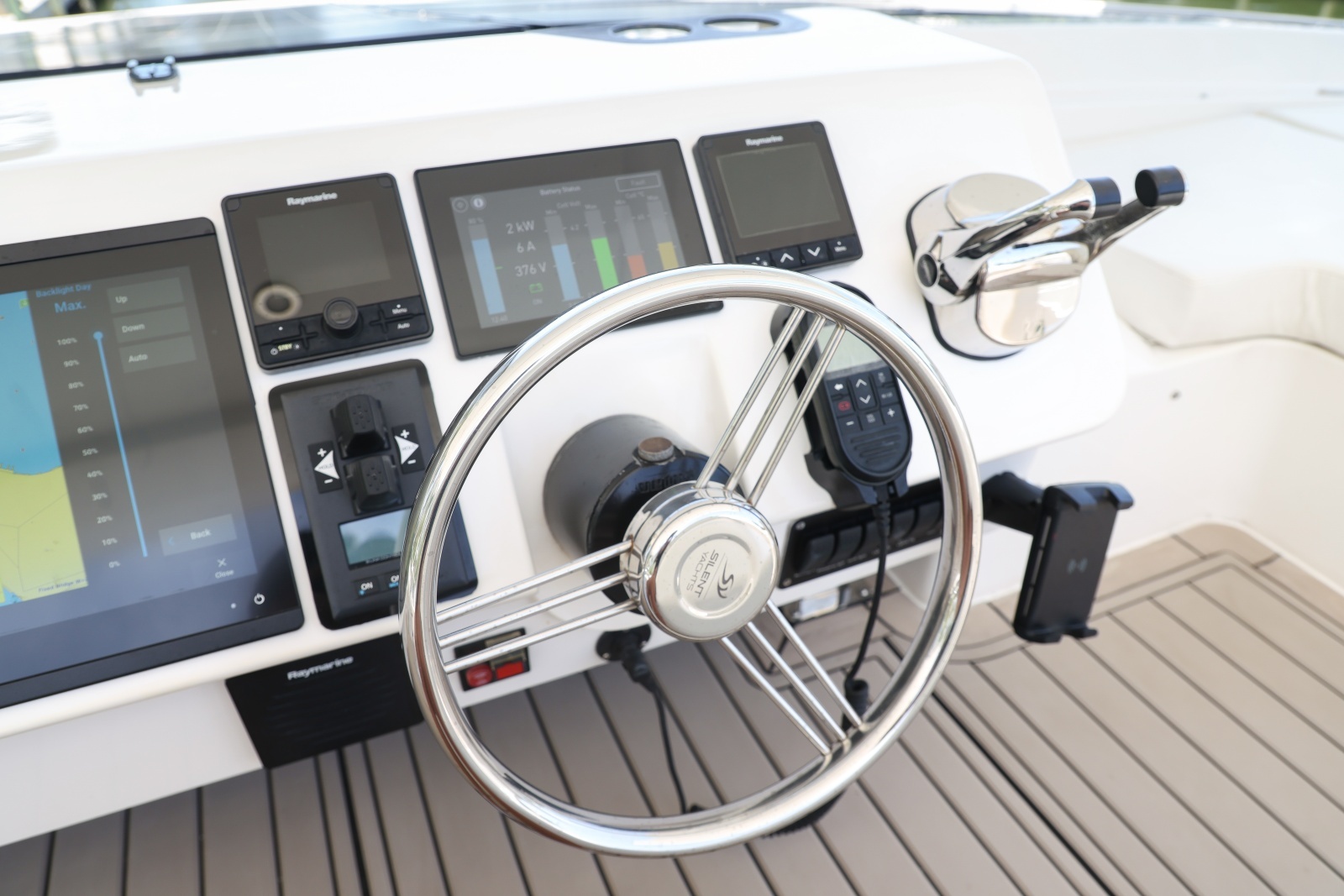 2019 Silent-Yachts 