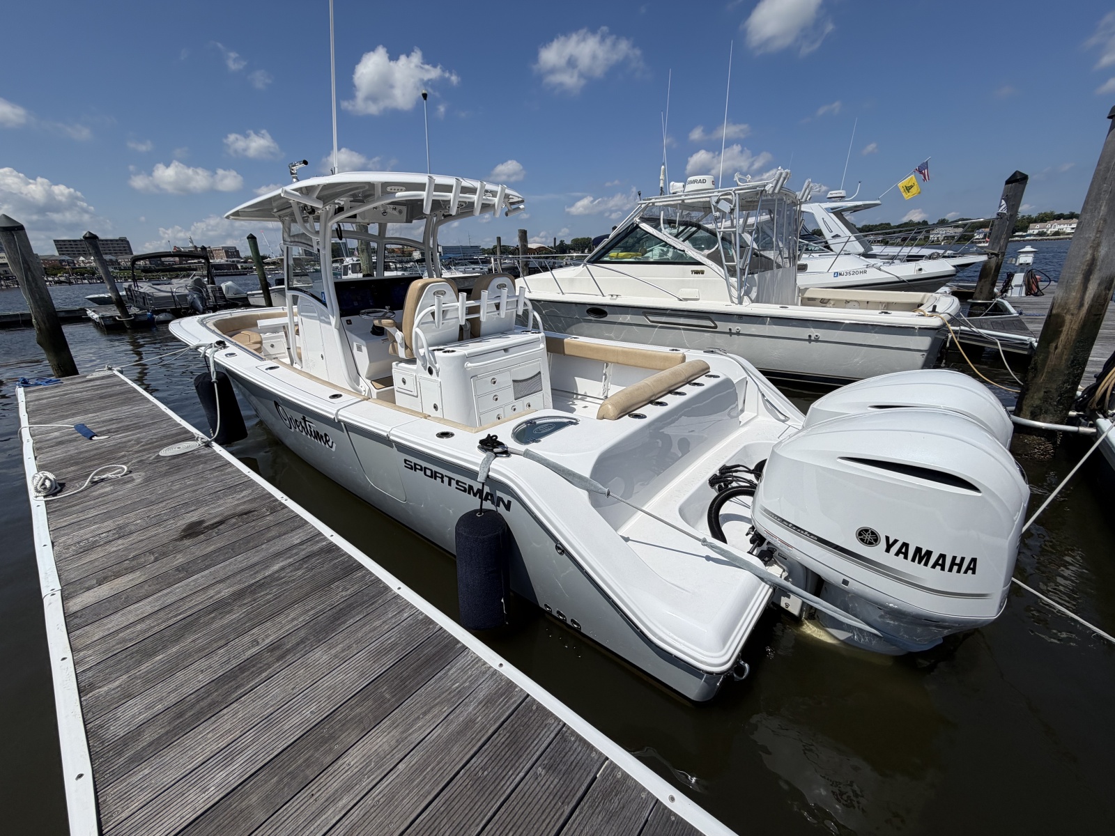 2018 Sportsman Open 312 Center Console