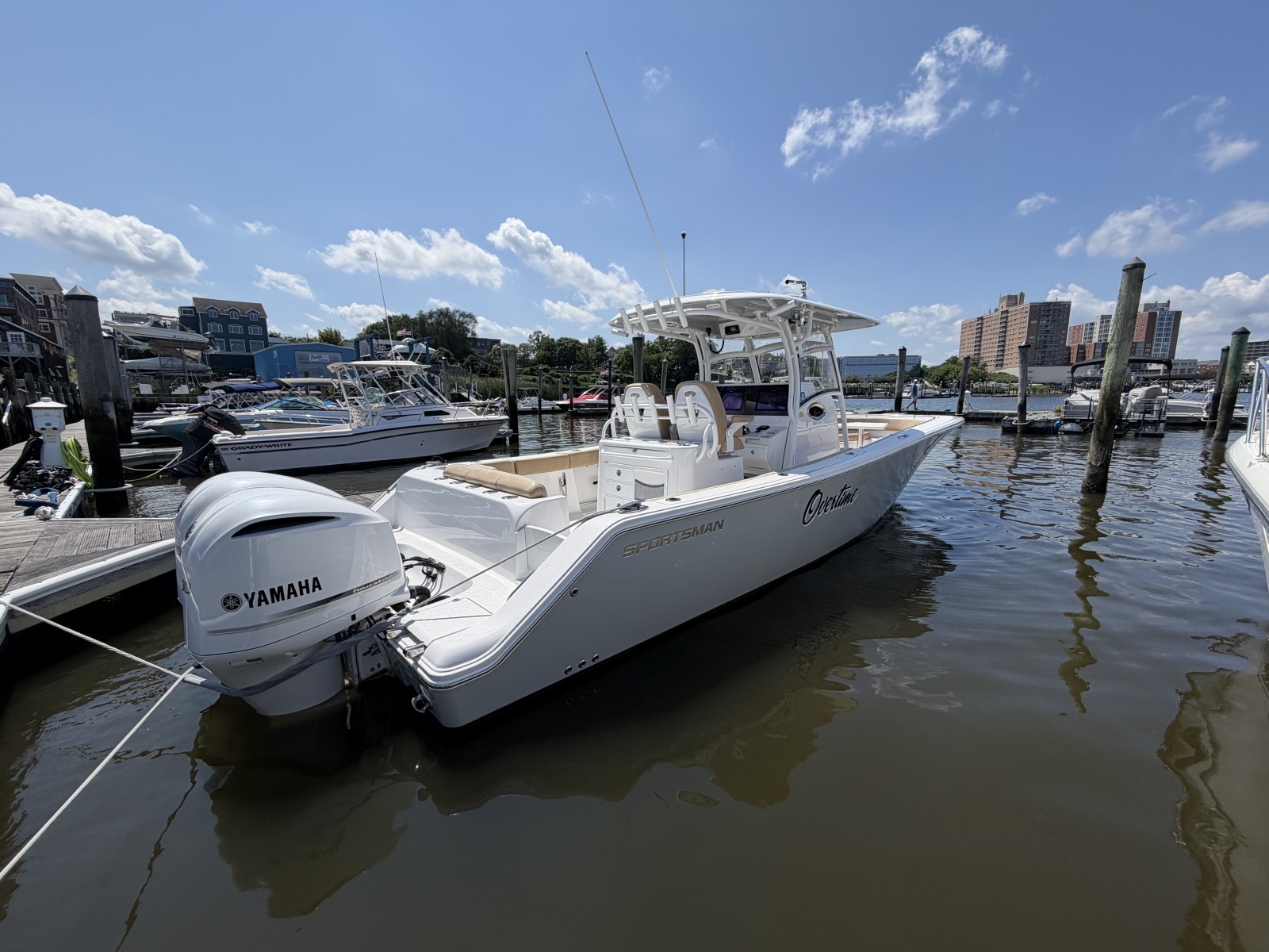 2018 Sportsman Open 312 Center Console