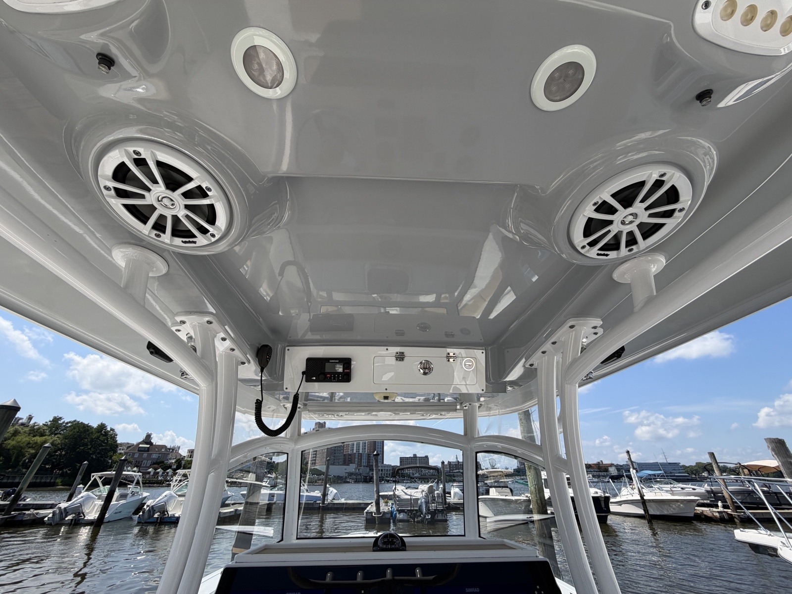 2018 Sportsman Open 312 Center Console