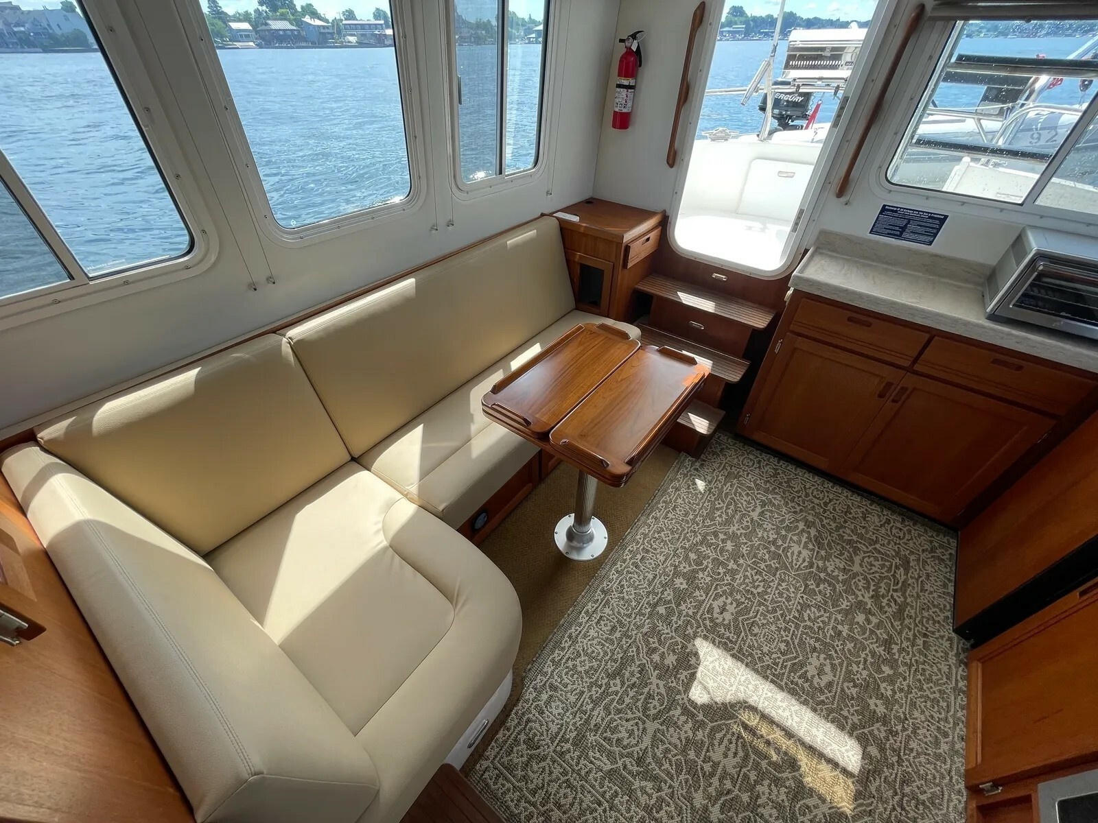 2010 Nordic Tugs 32/34 Pilothouse