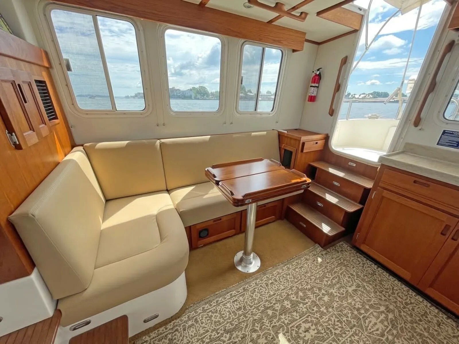 2010 Nordic Tugs 32/34 Pilothouse