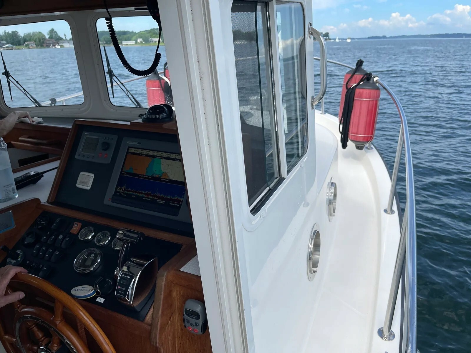 2010 Nordic Tugs 32/34 Pilothouse