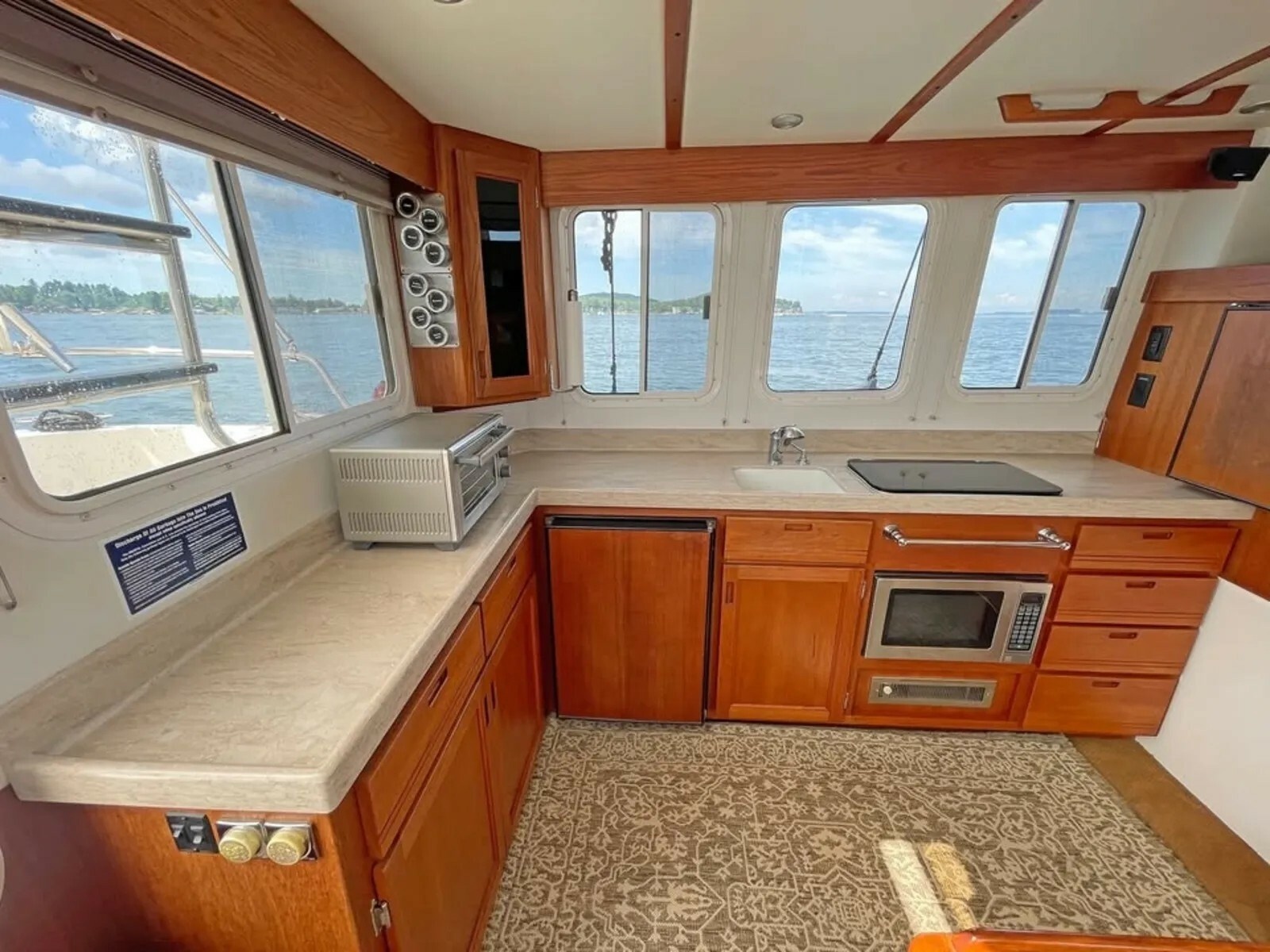 2010 Nordic Tugs 32/34 Pilothouse