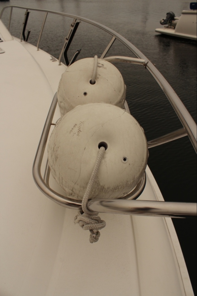 Fender Holders On Bow