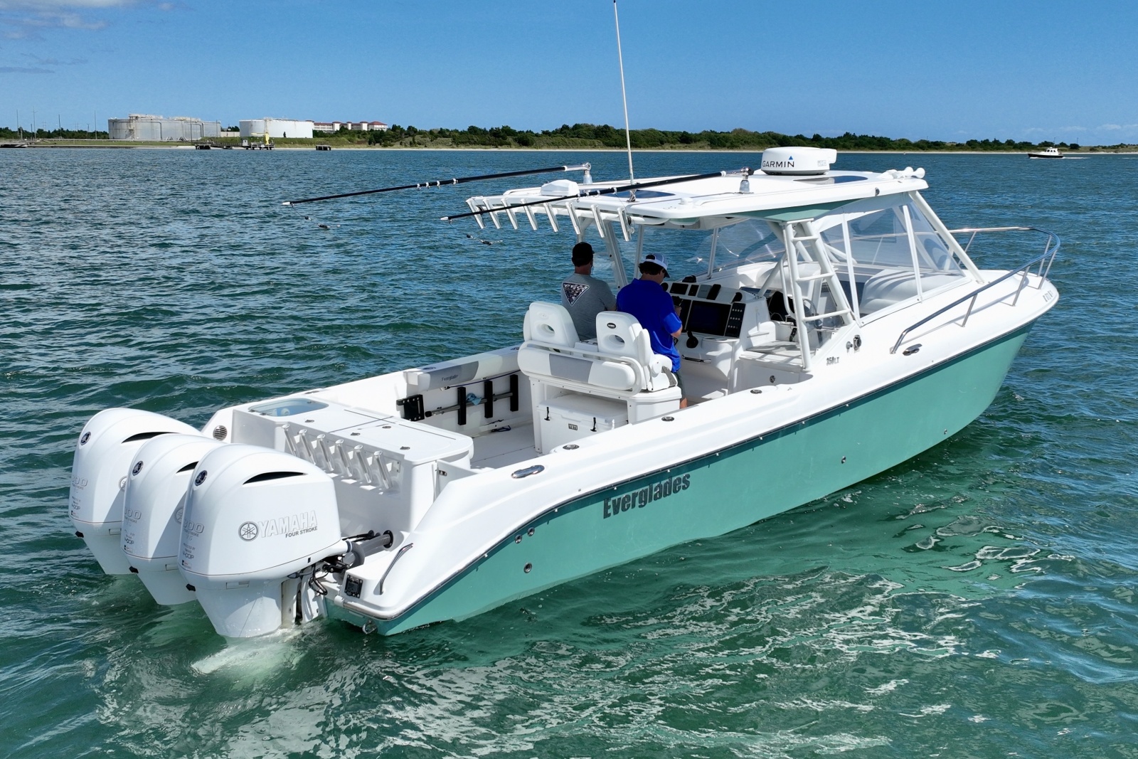 2016 Everglades 350LX