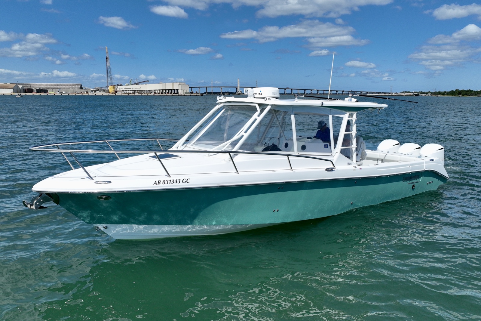 2016 Everglades 350LX