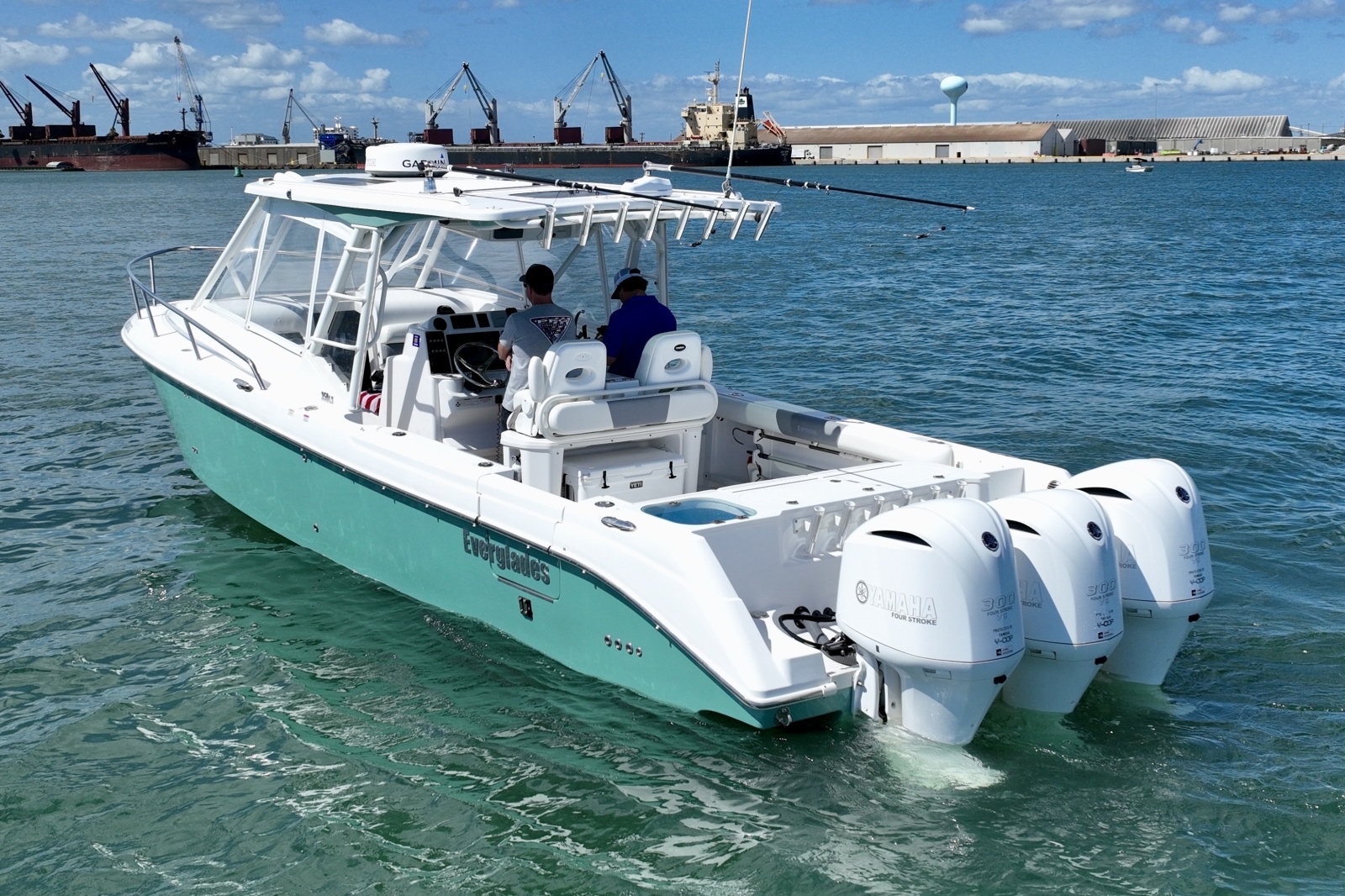 2016 Everglades 350LX