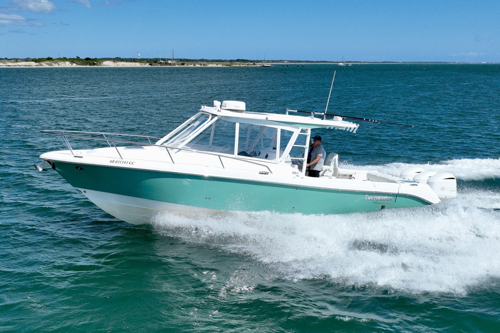 2016 Everglades 350LX