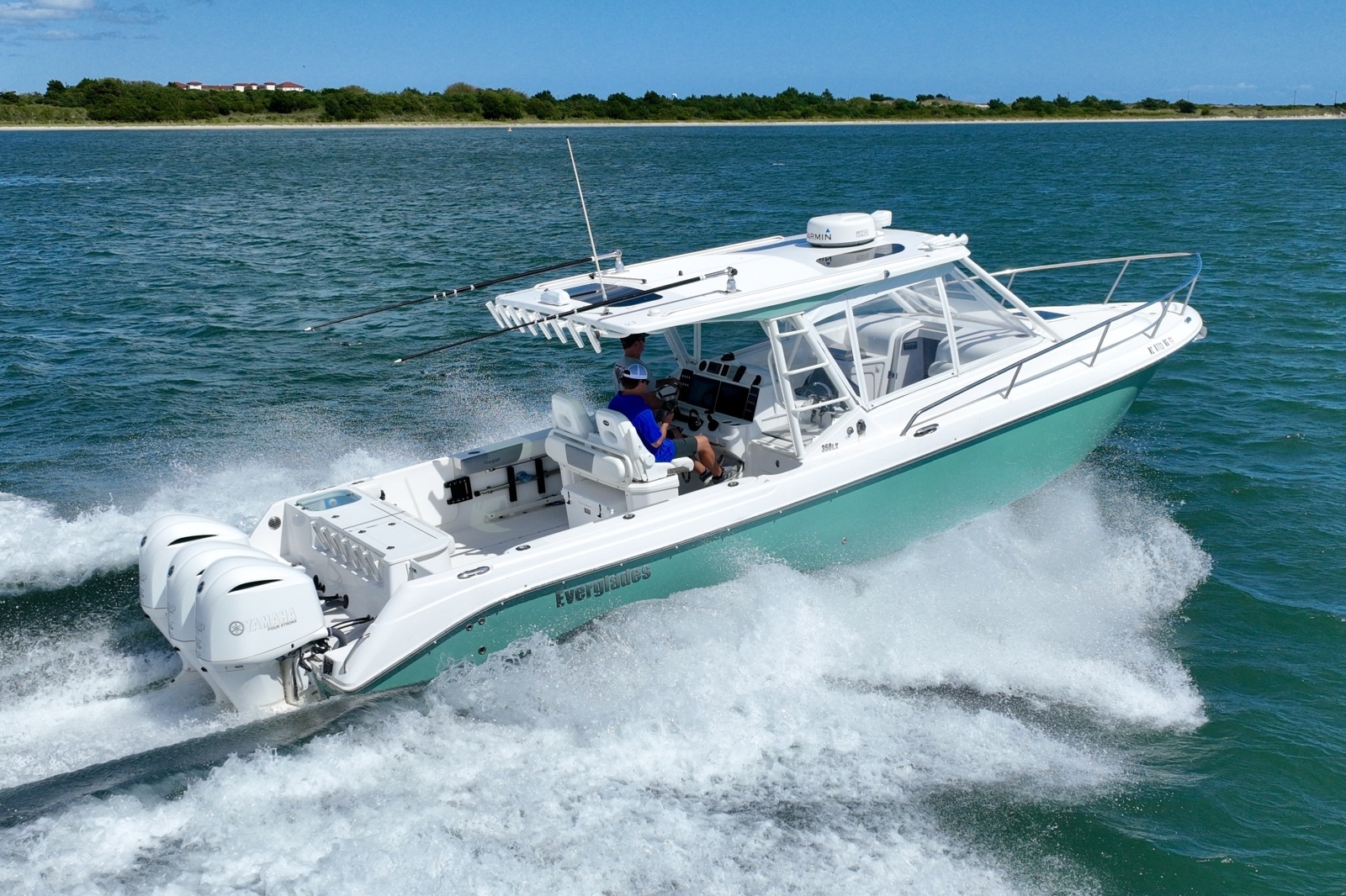 2016 Everglades 350LX