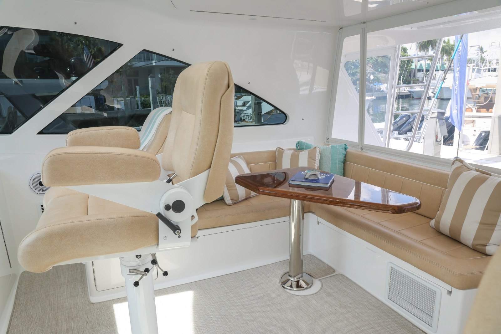 2020 Viking 44 Sport Coupe