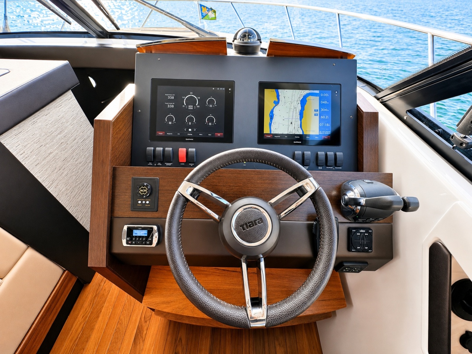2016 Tiara Yachts 44 Coupe