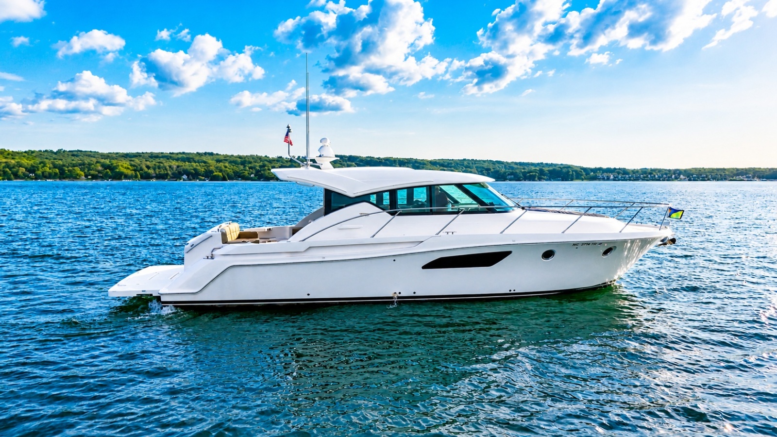 2016 Tiara Yachts 44 Coupe