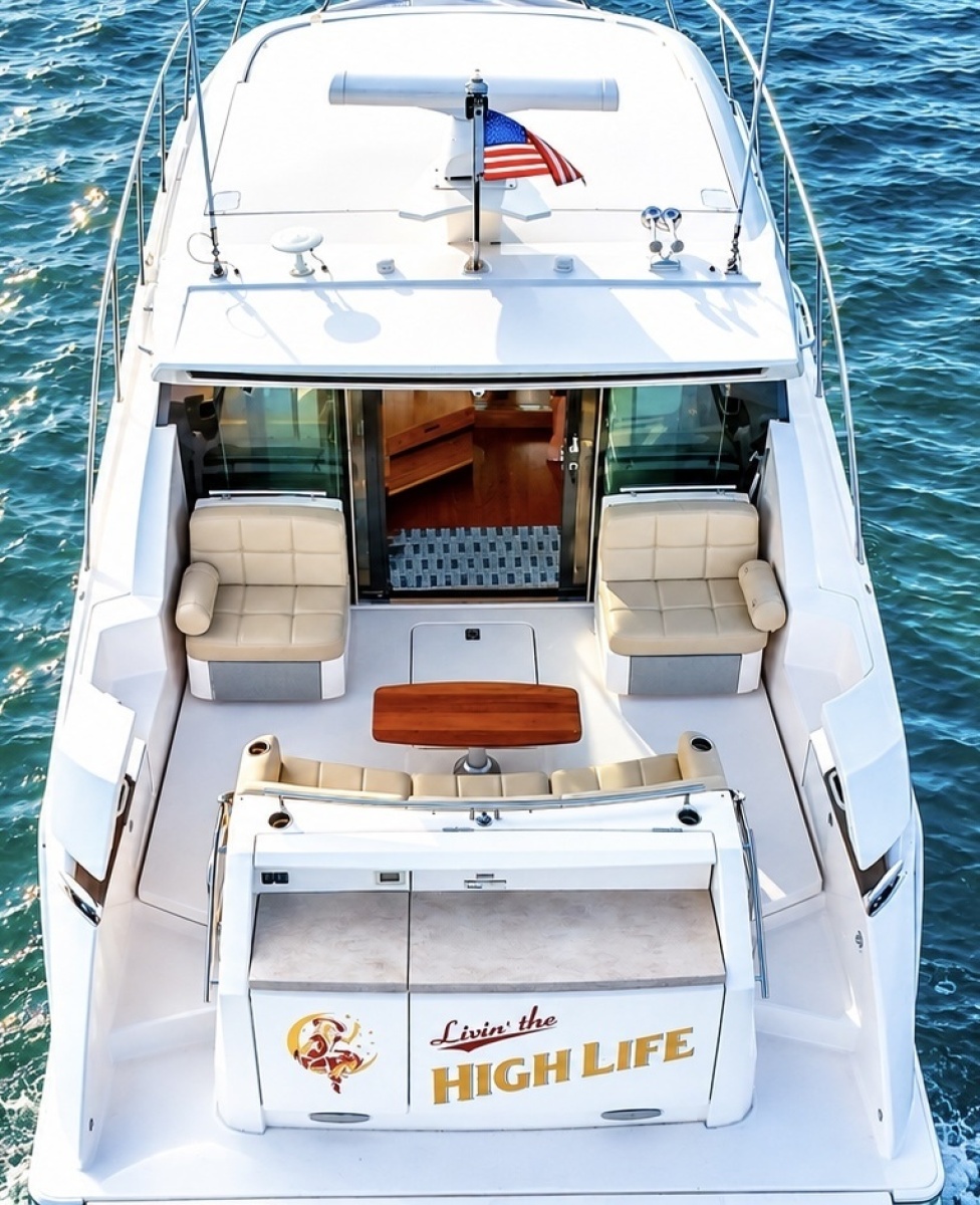 2016 Tiara Yachts 44 Coupe