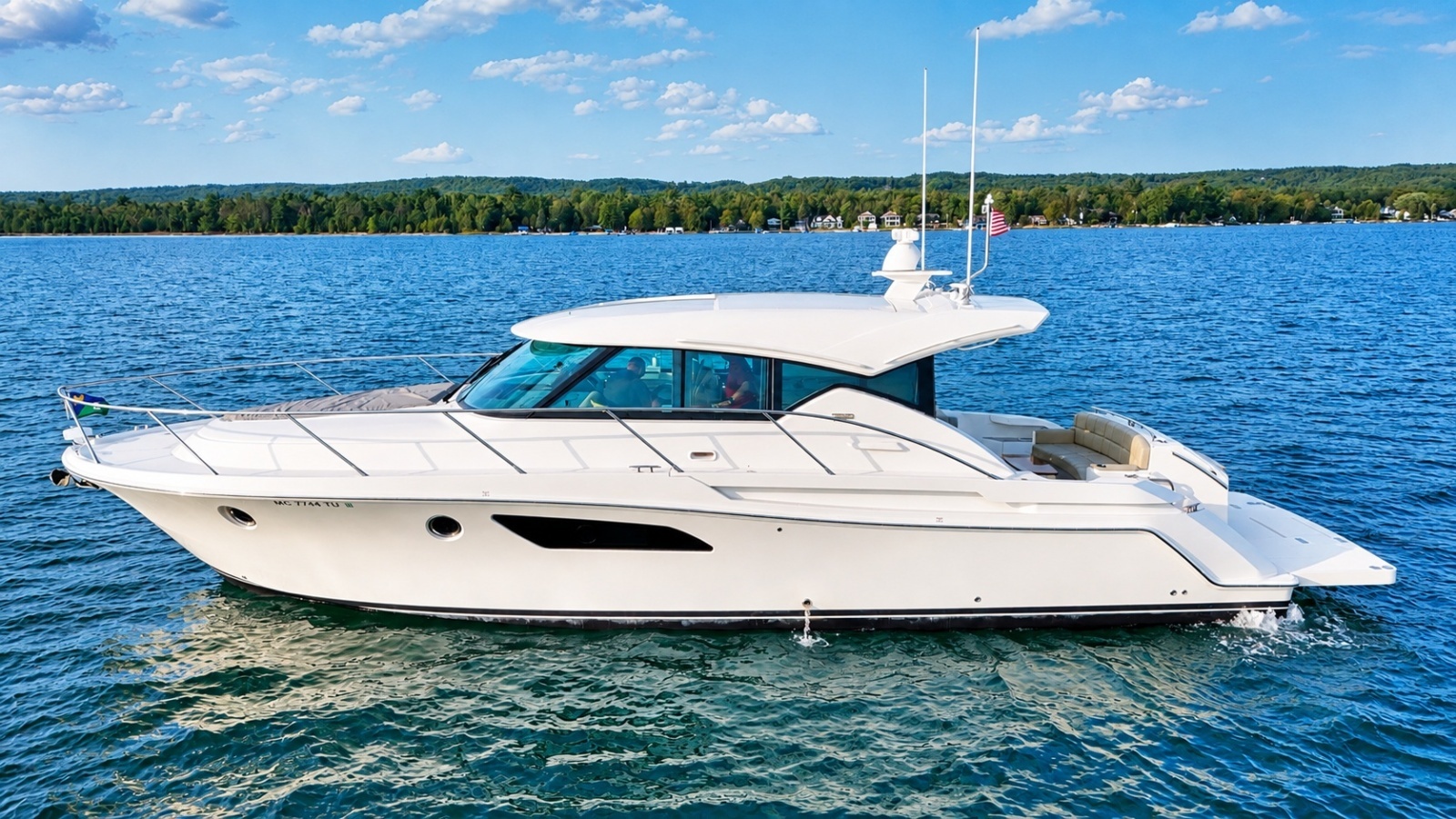 2016 Tiara Yachts 44 Coupe