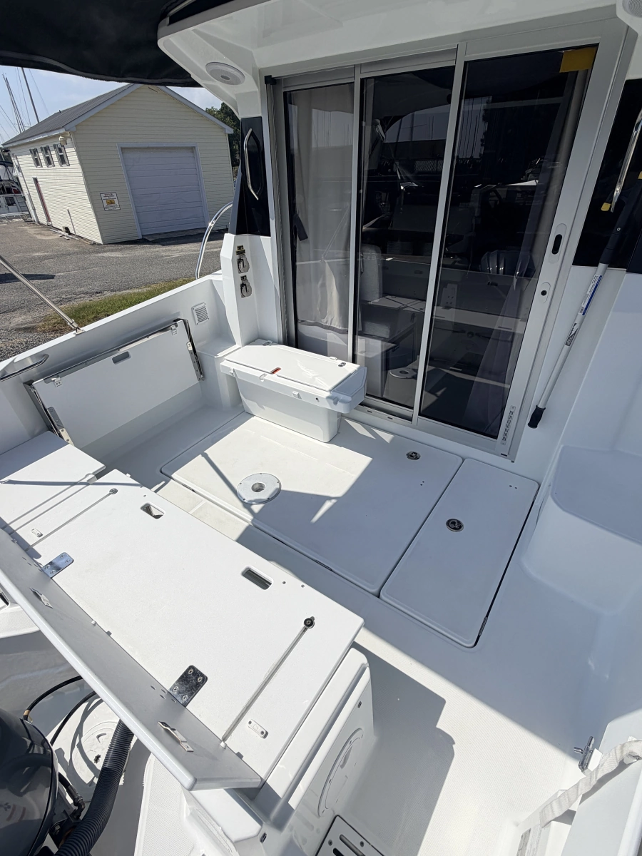 2022 Jeanneau NC 795