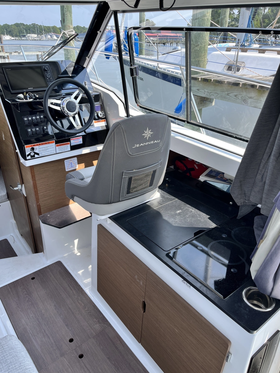 2022 Jeanneau NC 795