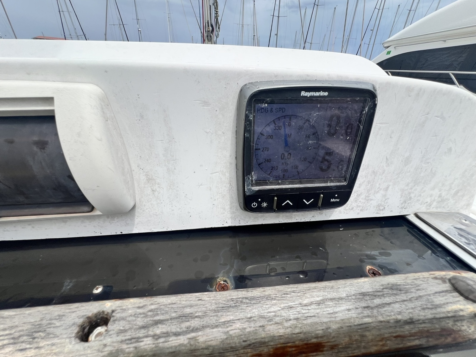 2007 Hunter 41 Deck Salon