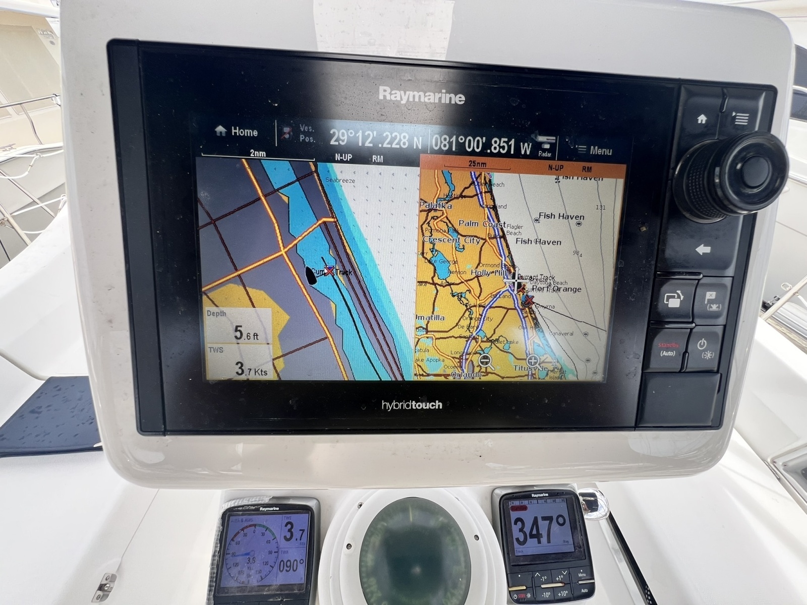 2007 Hunter 41 Deck Salon