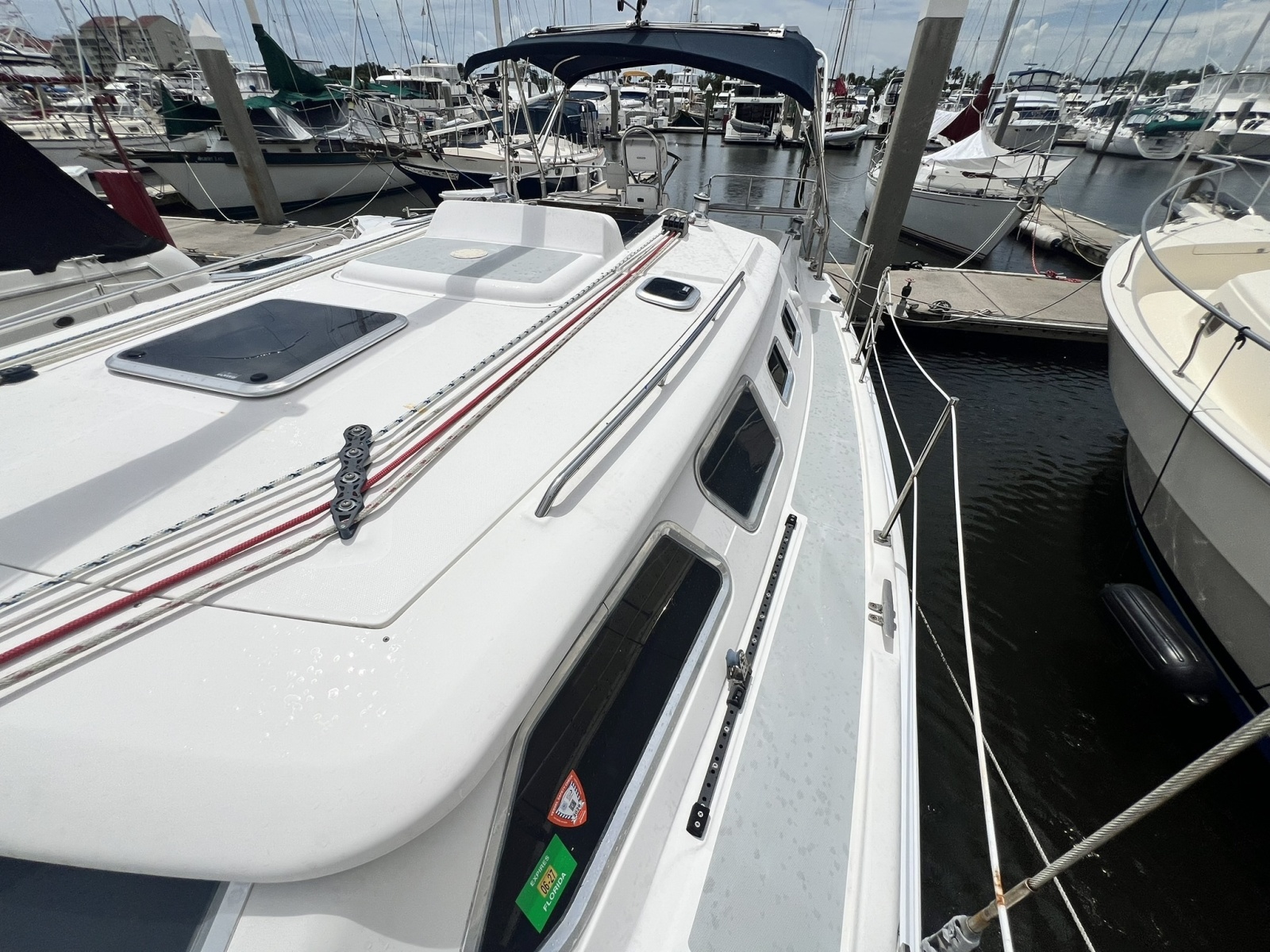 2007 Hunter 41 Deck Salon