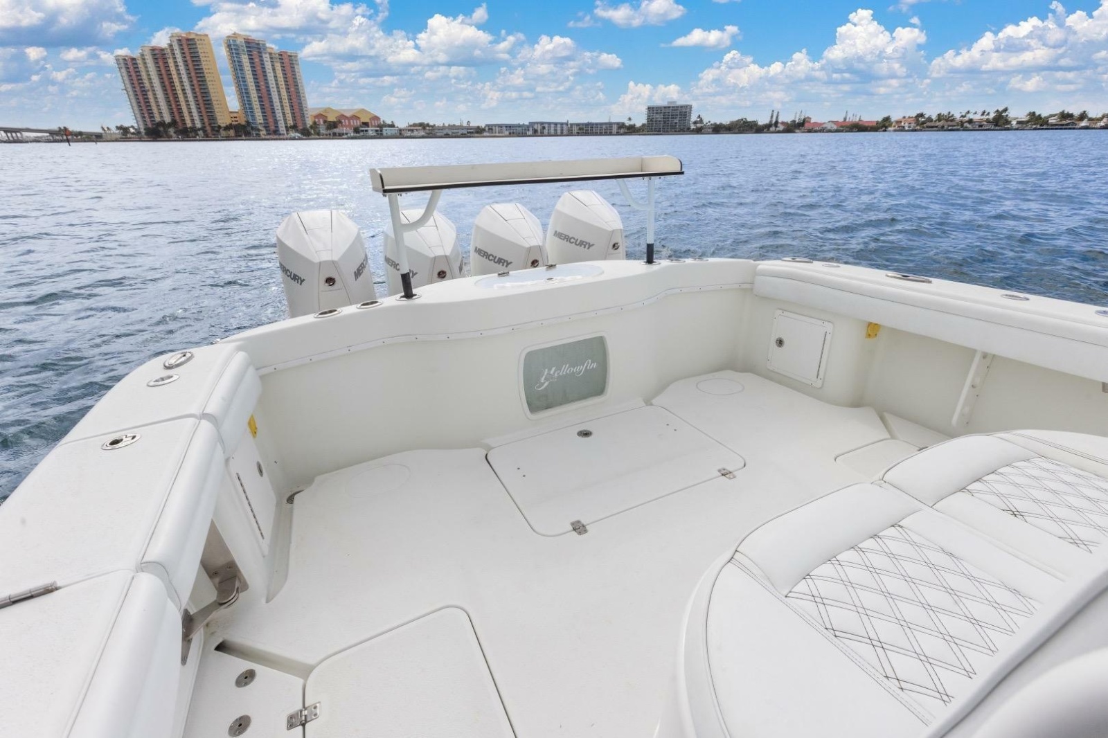 2015 Yellowfin 39 Offshore
