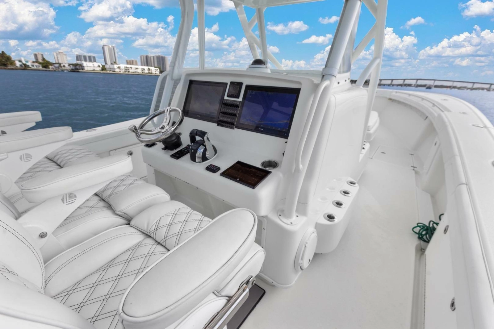 2015 Yellowfin 39 Offshore