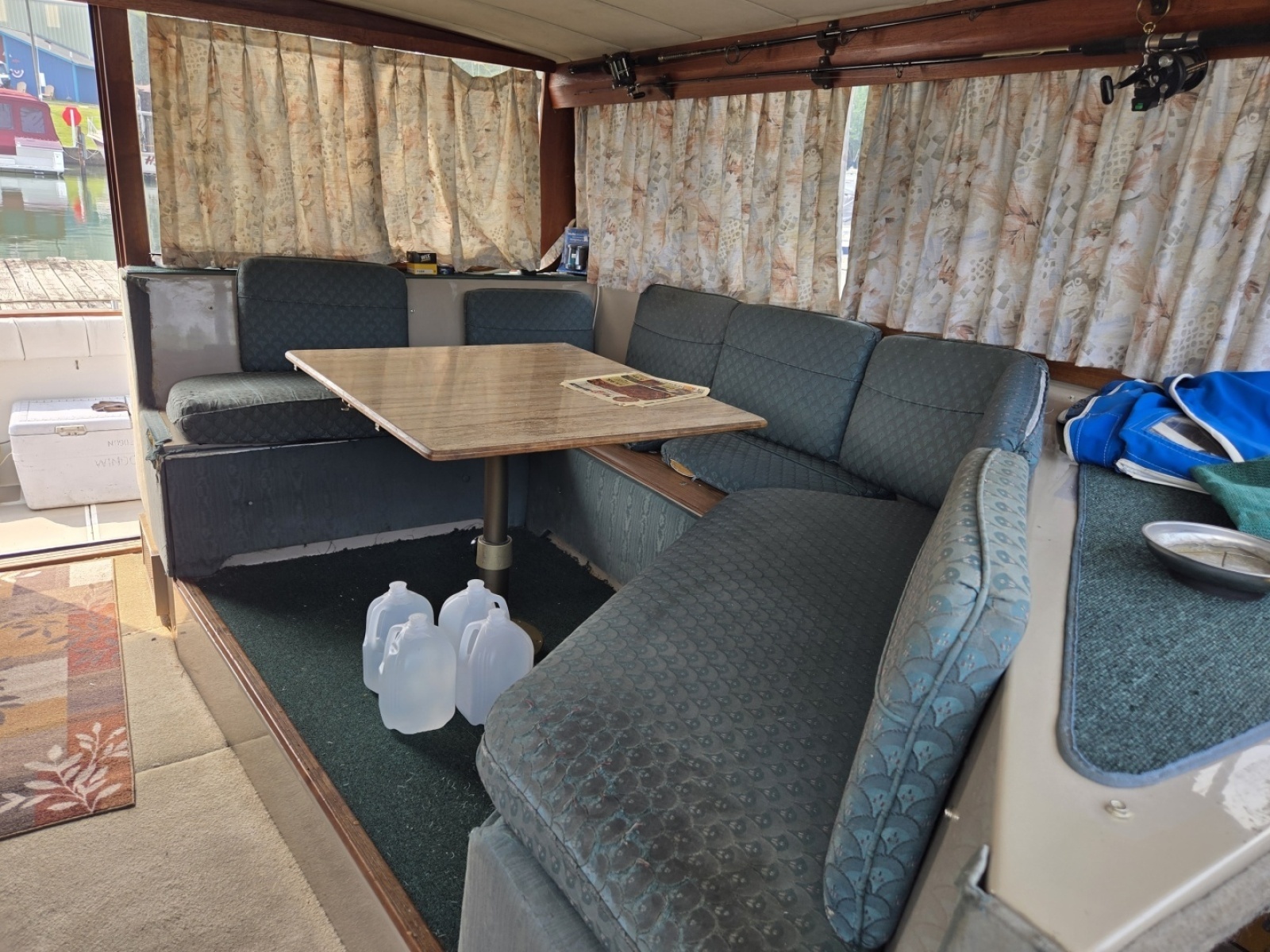 1986 Bayliner 3870