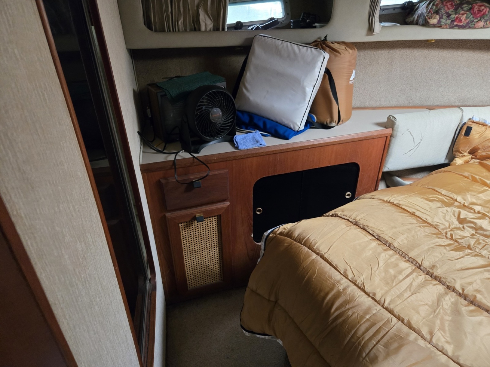 1986 Bayliner 3870