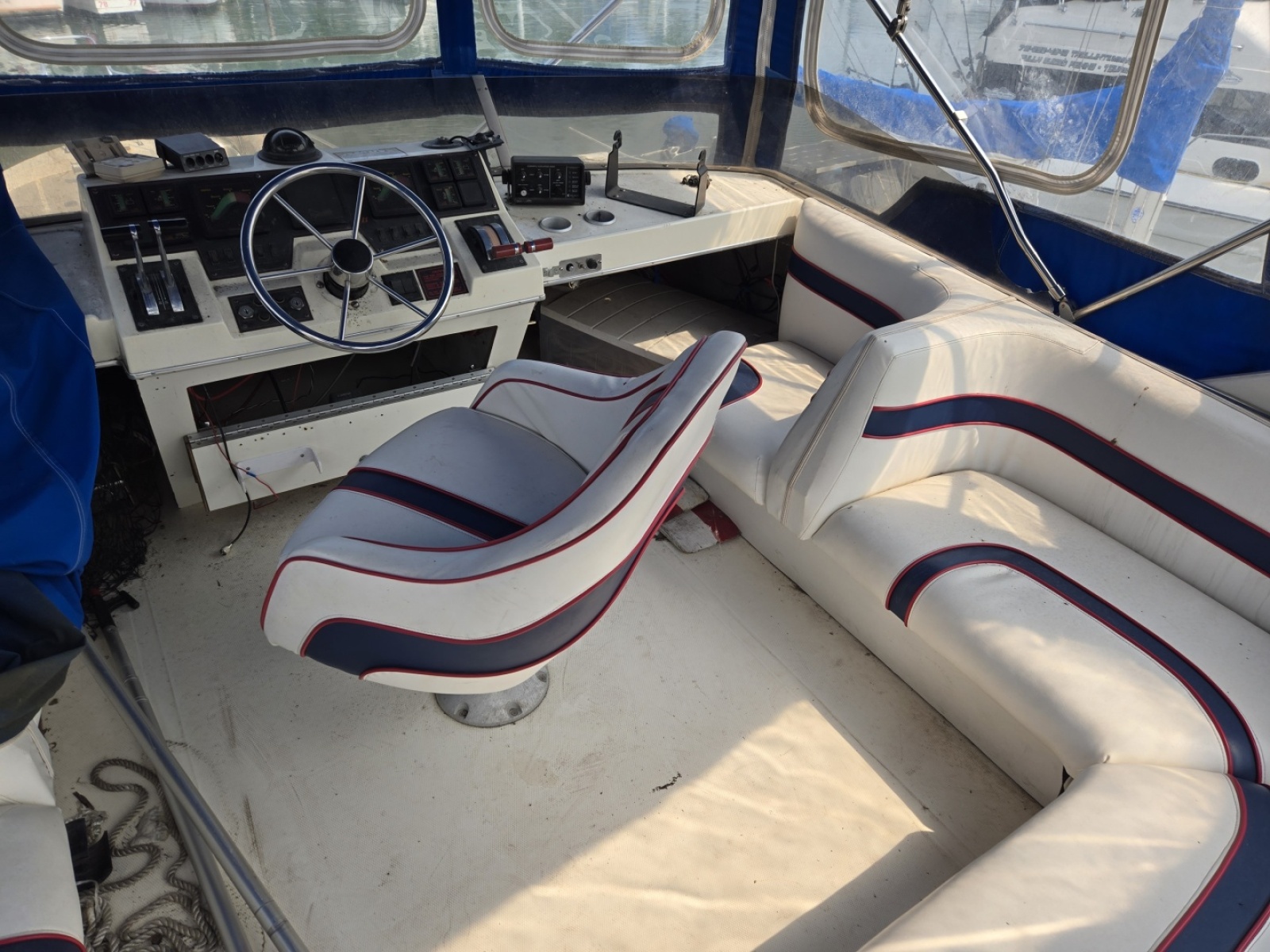 1986 Bayliner 3870