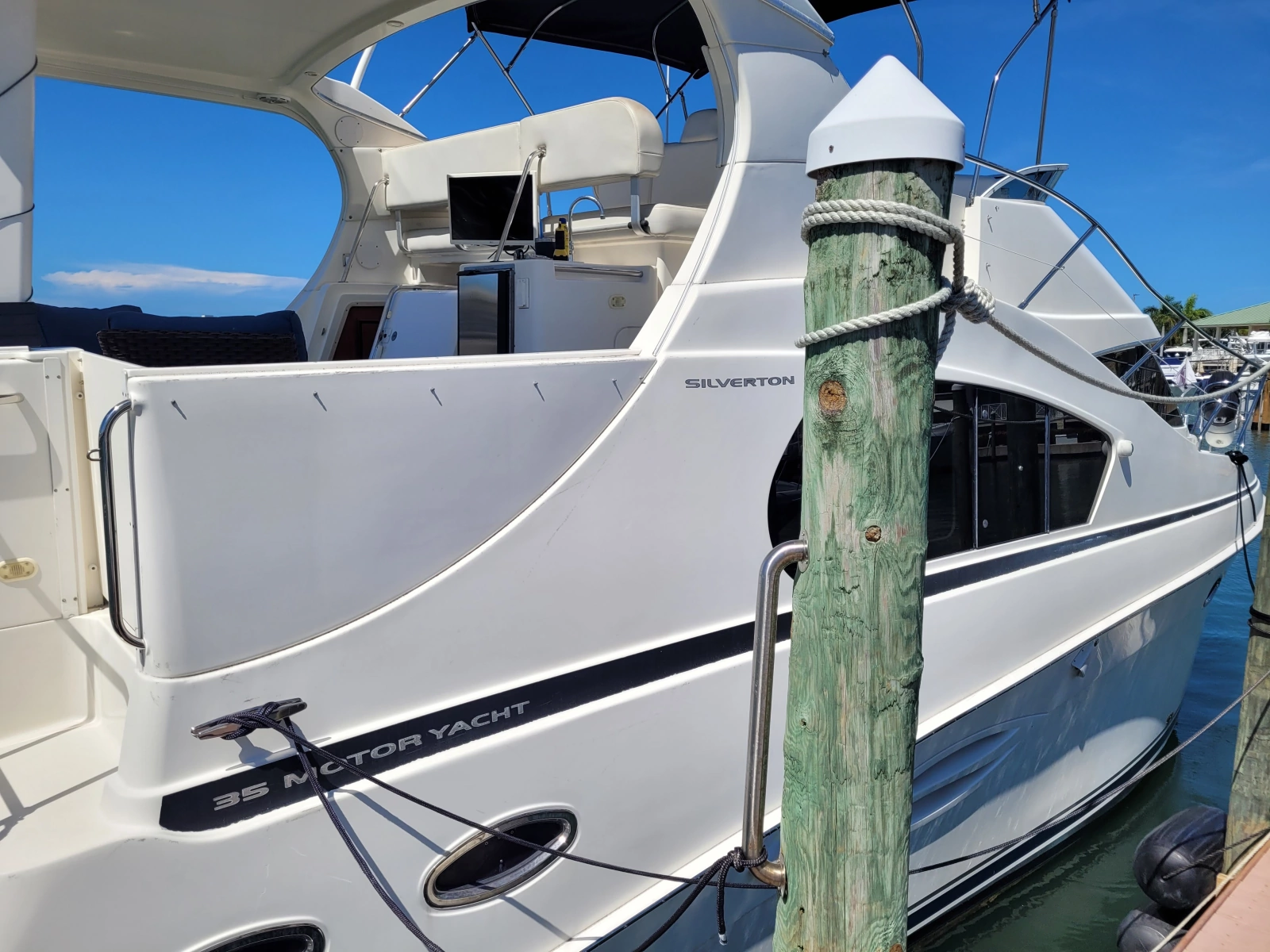 2008 Silverton 35 MY