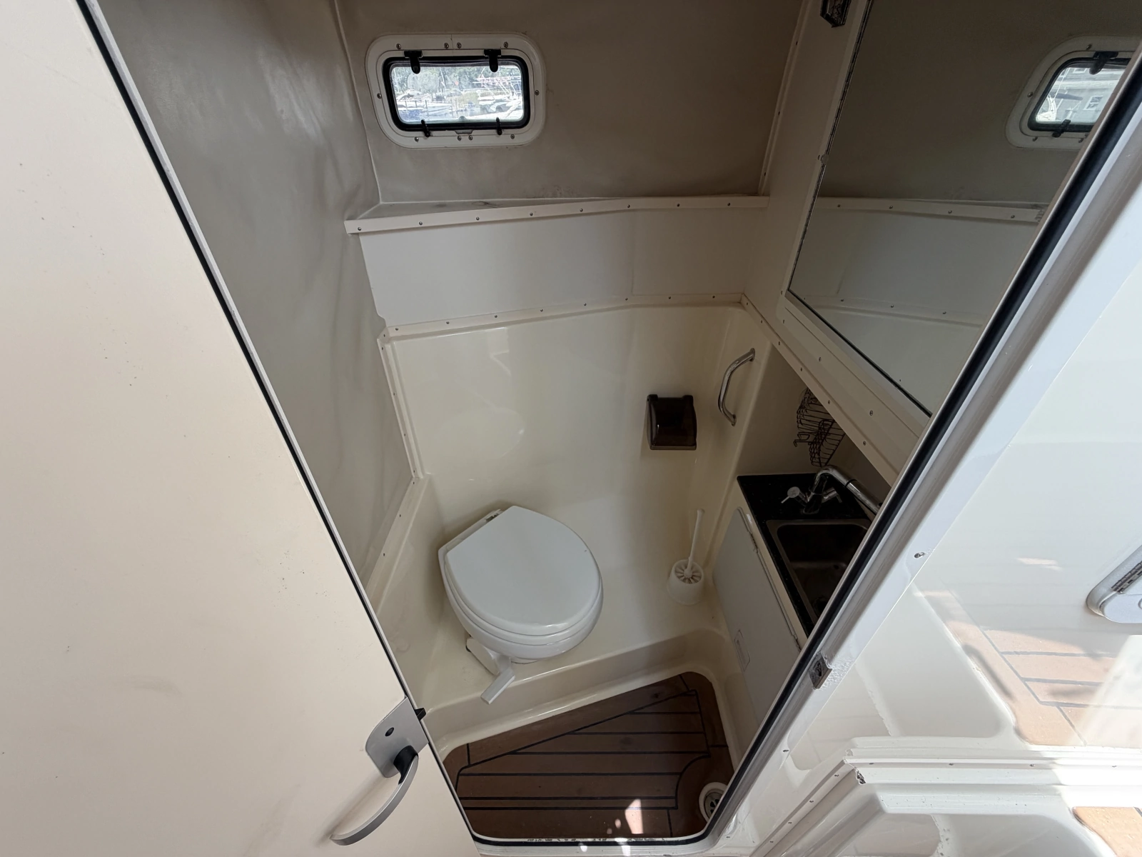 2009 Parker 3420 XLD Sport Cabin