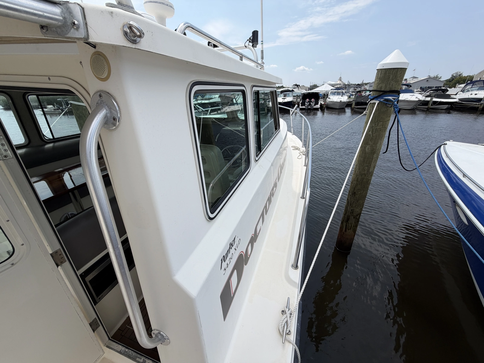 2009 Parker 3420 XLD Sport Cabin