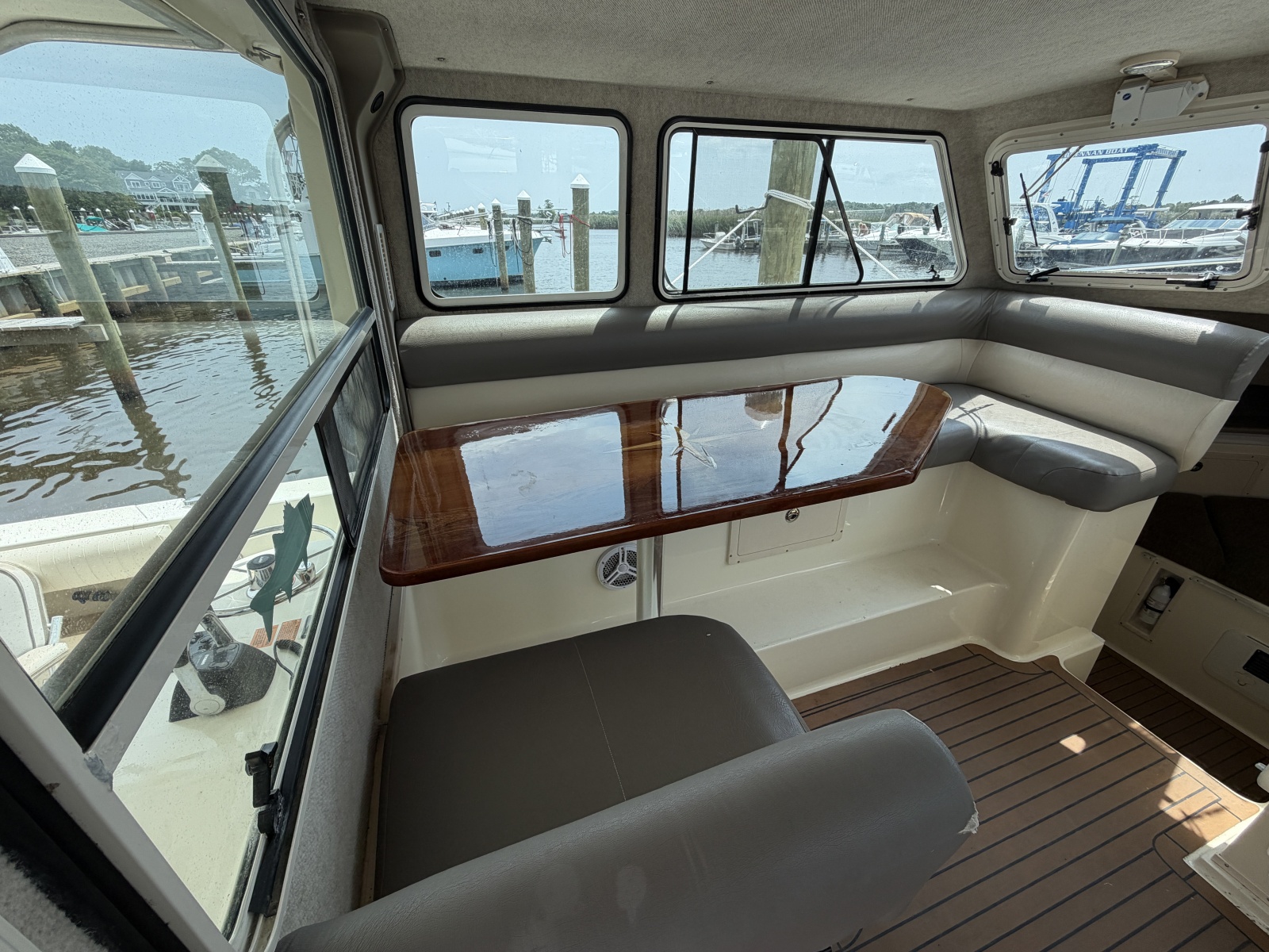 2009 Parker 3420 XLD Sport Cabin