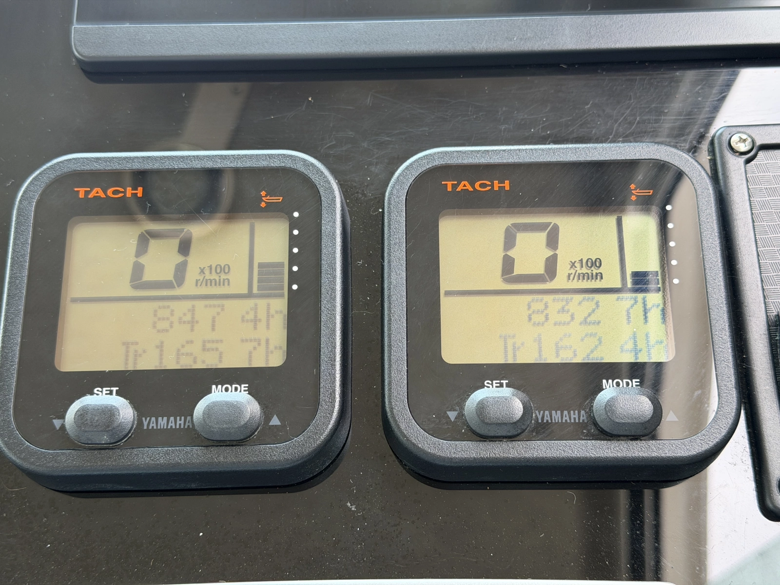 2009 Parker 3420 XLD Sport Cabin