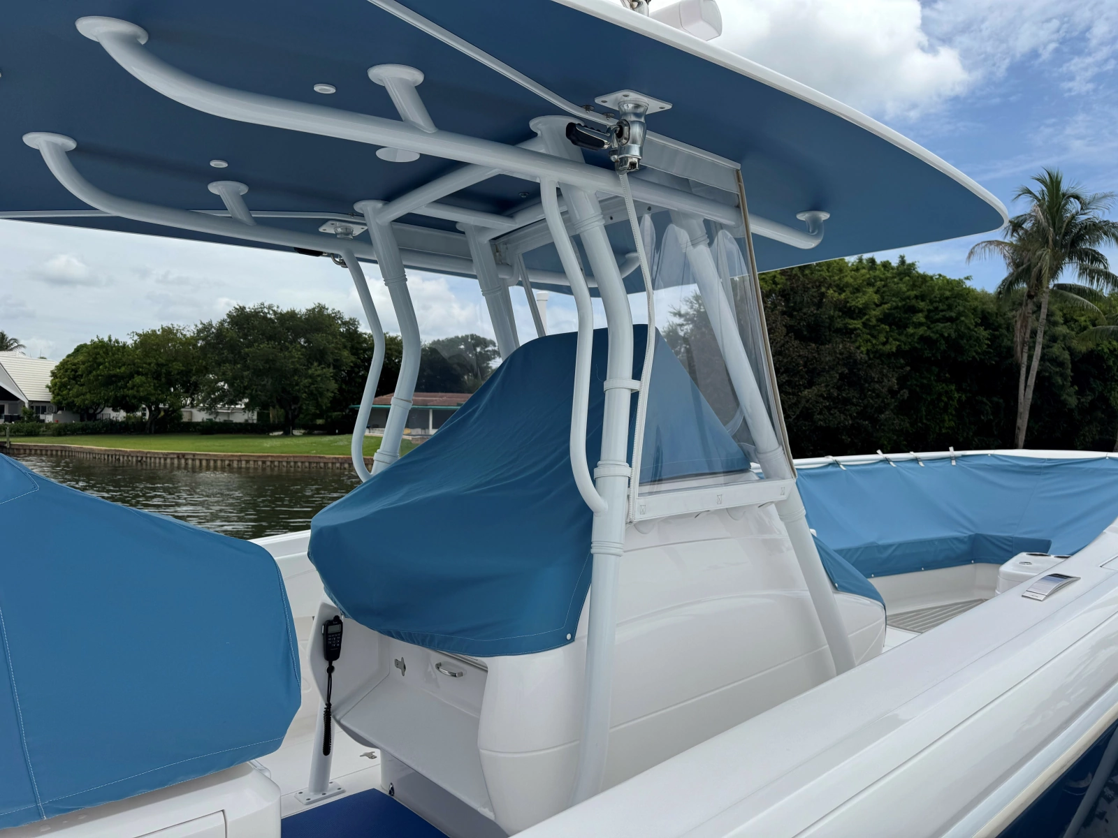 2023 Intrepid 375 Nomad FE