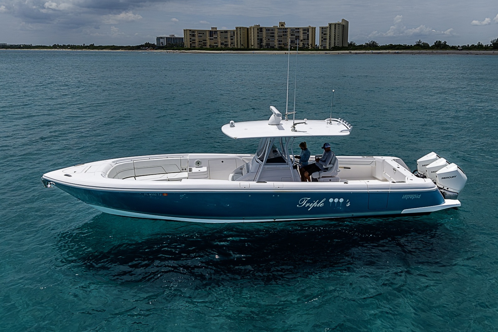 2023 Intrepid 375 Nomad FE