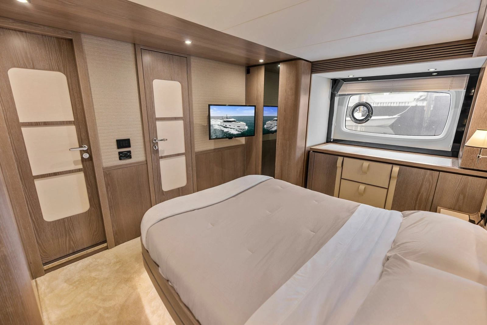 2021 Azimut Magellano 66