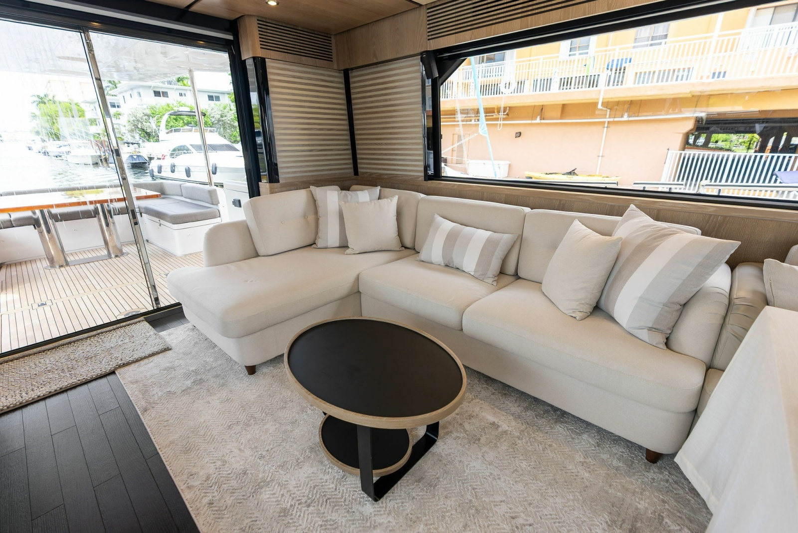 2021 Azimut Magellano 66
