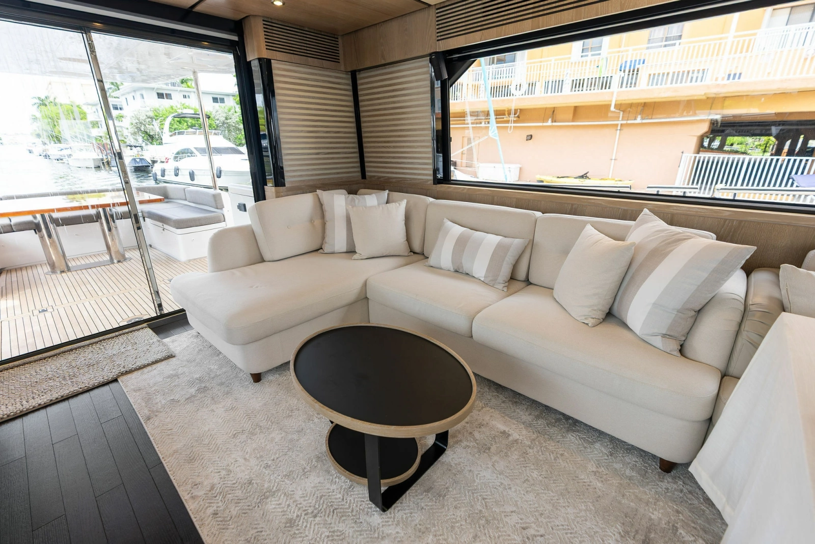 2021 Azimut Magellano 66