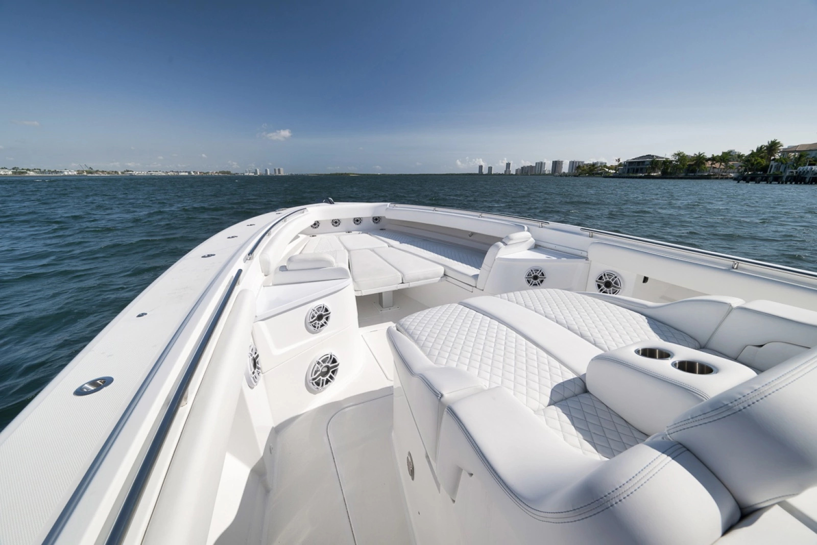 2023 HCB 53 Suenos